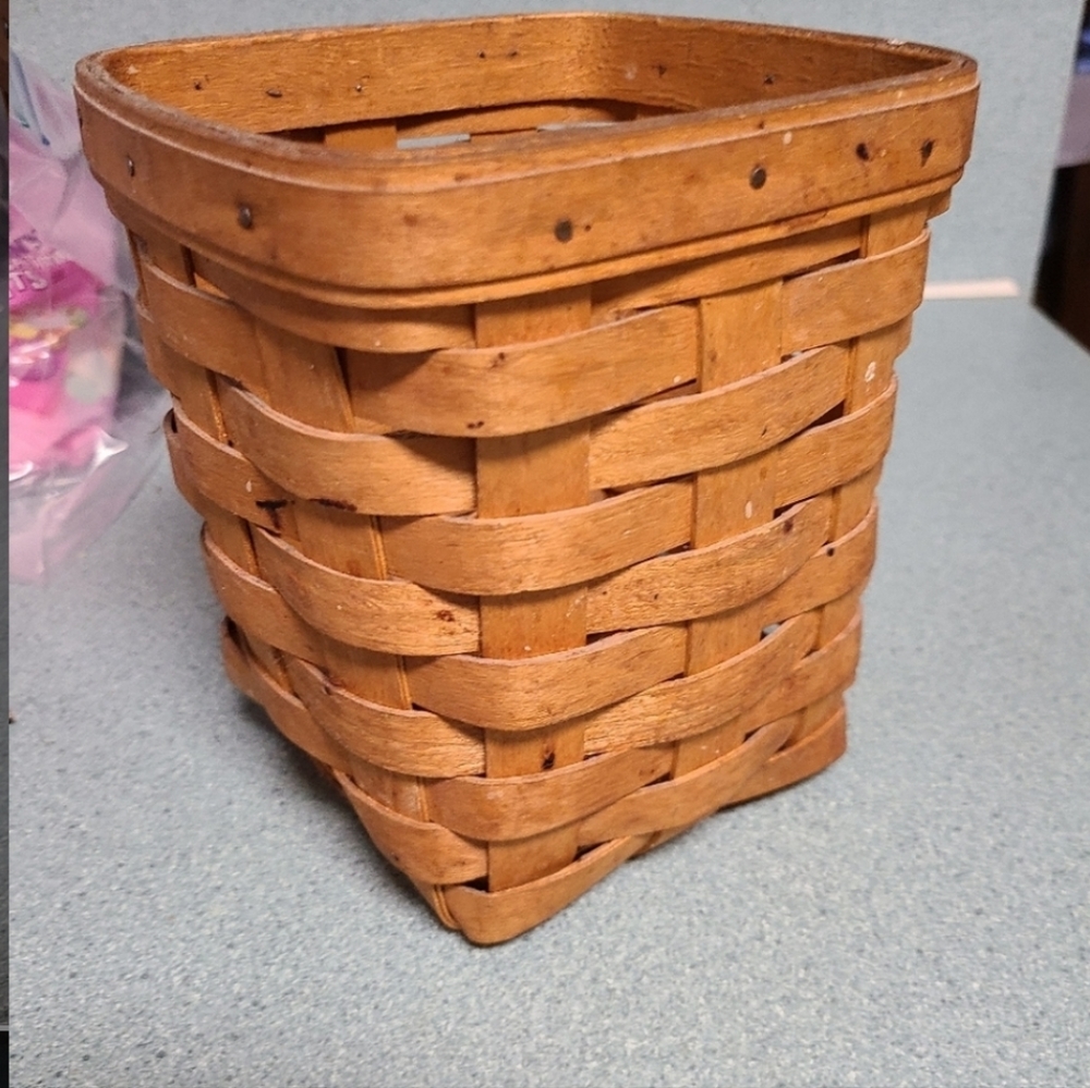Small spoon basket